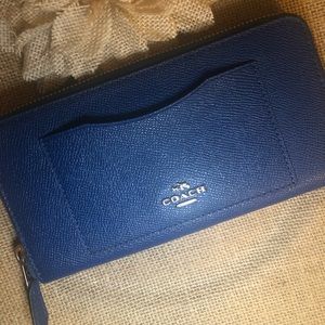 Coach Accordion Leather Zip Around Wallet Blue